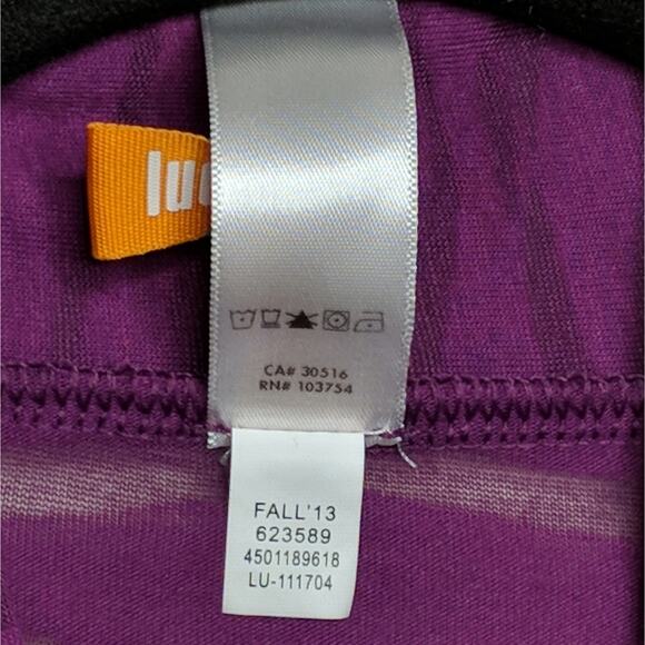 Lucy Zig Zag Post Practice Shirt - Size S - EUC - Picture 8 of 8